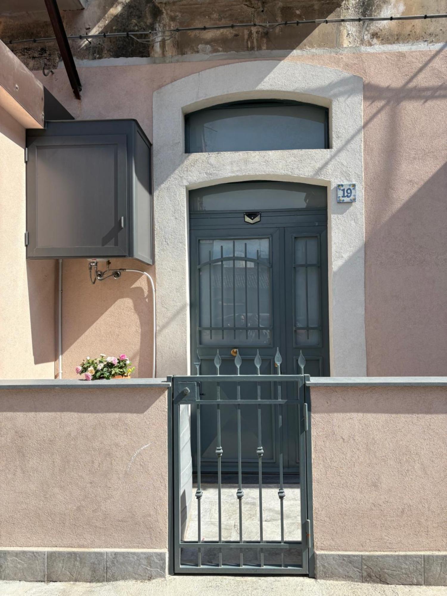 La Casa Di Don Carmelo *